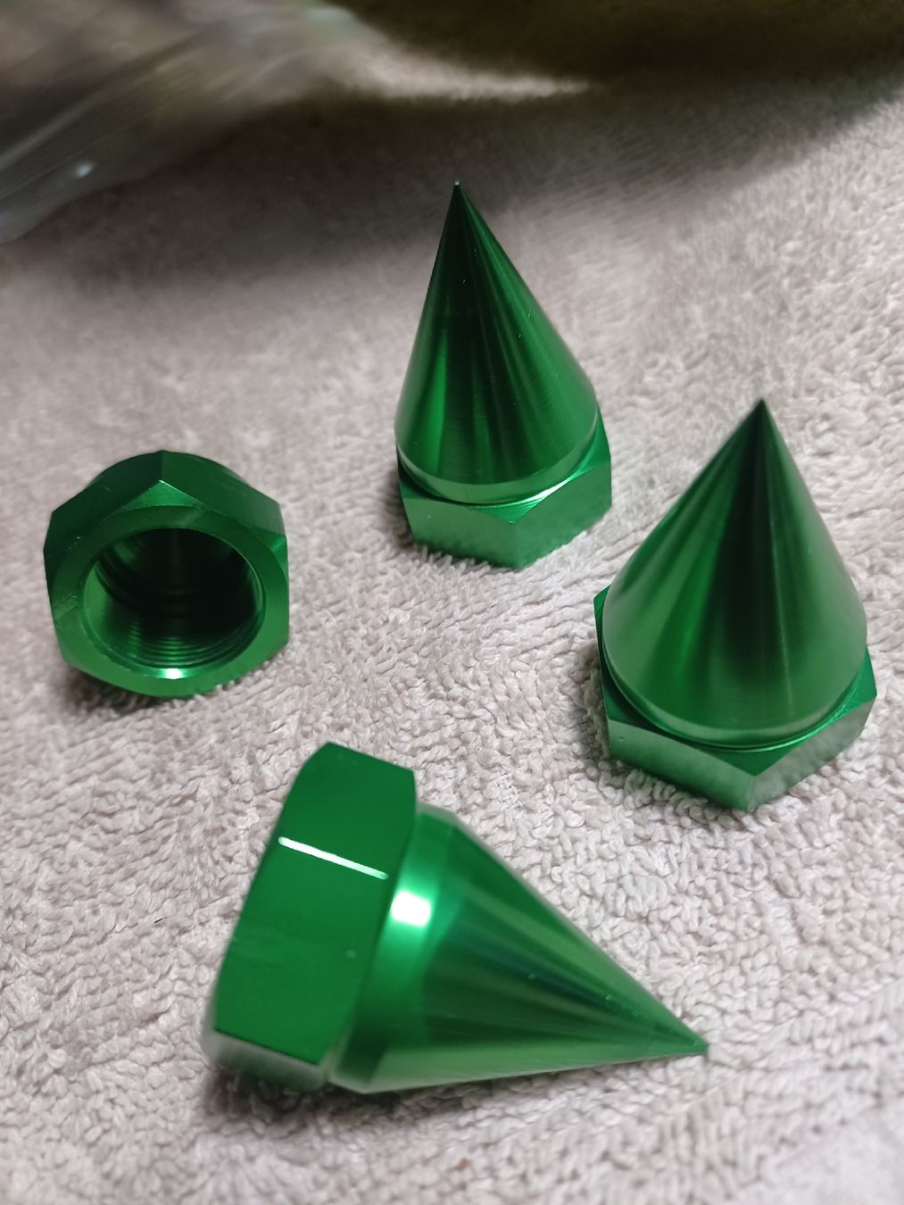 Accessori per altri veicoli: Dadi ruote – Nuovo e nell'imballaggio originale da Magadino venduto da tei_7wpk 1
