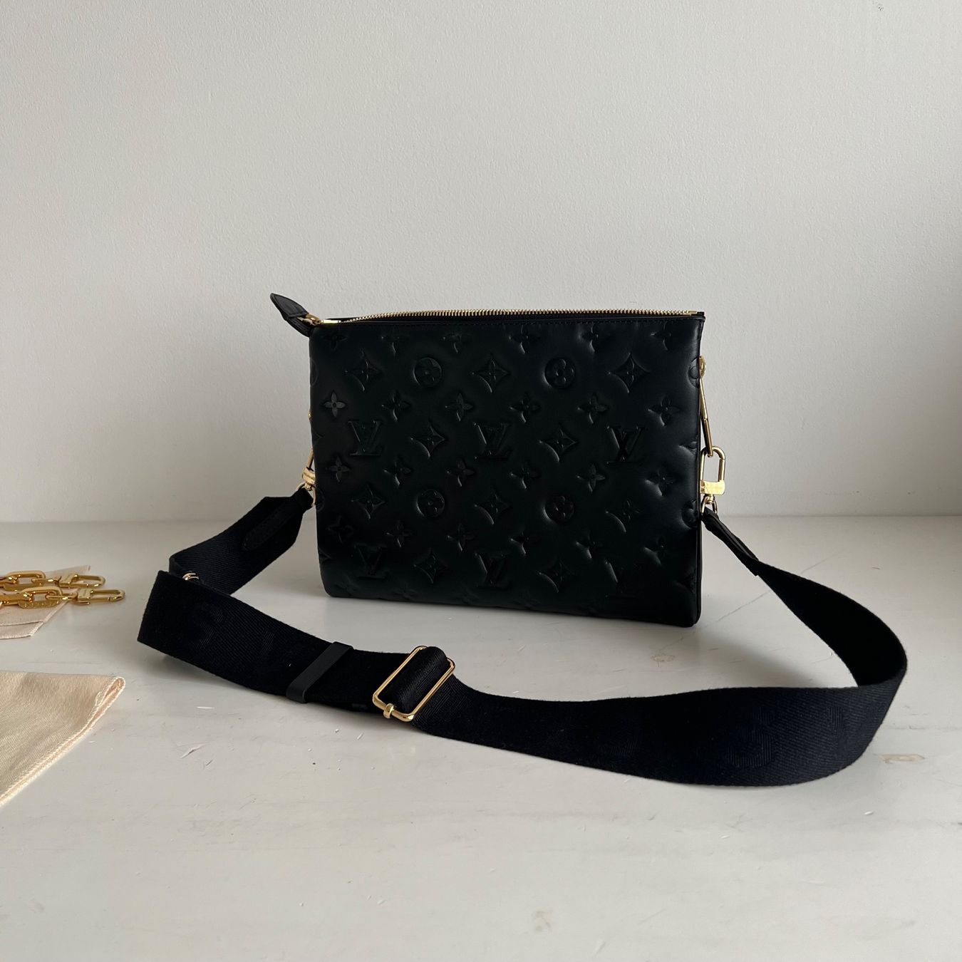 Louis Vuitton Borse da donna: LV Coussin PM – Nuovo (secondo la descrizione) da Bern venduto da Arteed 5
