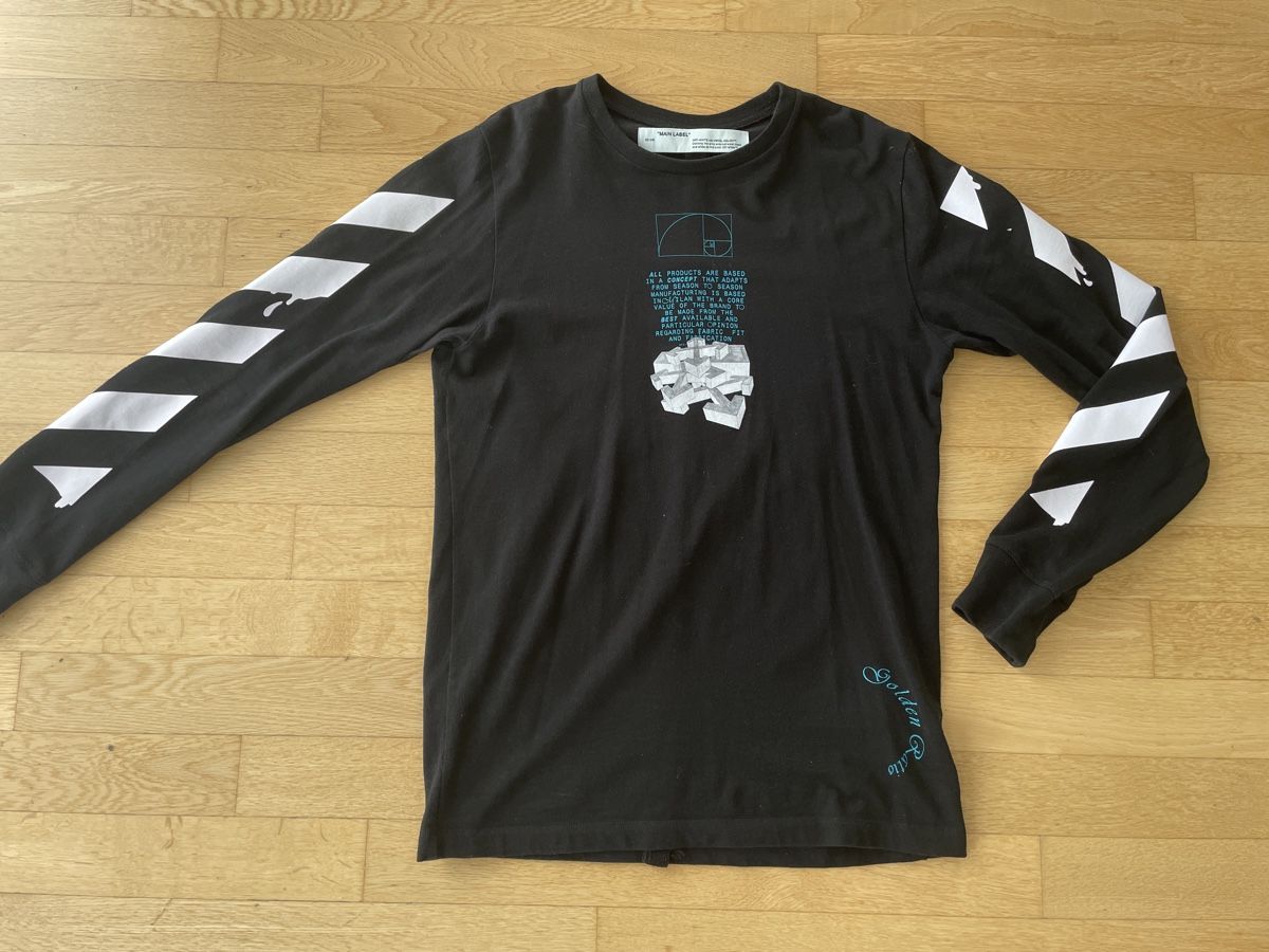 Off-White T-shirt: Off-White T-Shirt Grösse S – Usato da Wettingen venduto da rom_zm2f