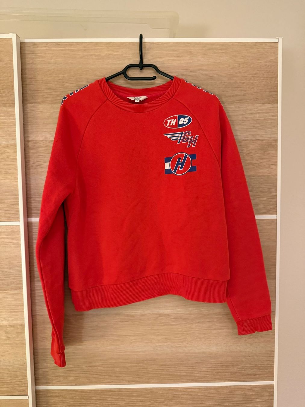 Tommy Hilfiger Maglioni & Felpe: Pull Tommy Hilfiger Gigi Hadid, taille M – Usato da Bern venduto da gil_rkx8
