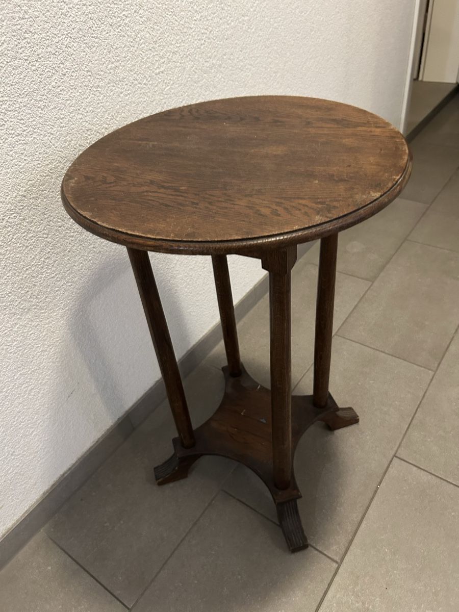 Tavoli: Table d'appoint bois rond ancienne bon état – Usato da Thierrens venduto da Bigla 2
