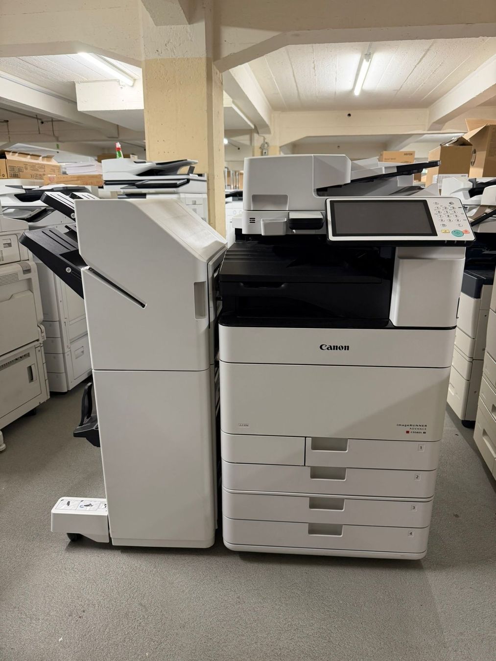 Canon Stampanti: Canon imageRUNNER ADVANCE C5560i III A3 Farb-Multidrucker – Usato da Dottikon venduto da refurbished-IT