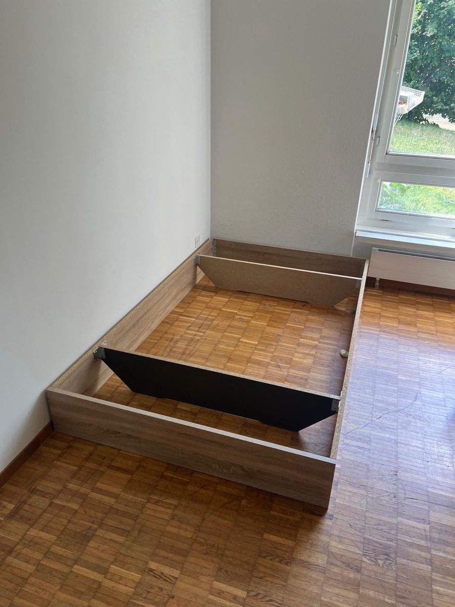 Letti: Bett Holz 140x200cm – Usato da Zürich venduto da ele_r9q5 1