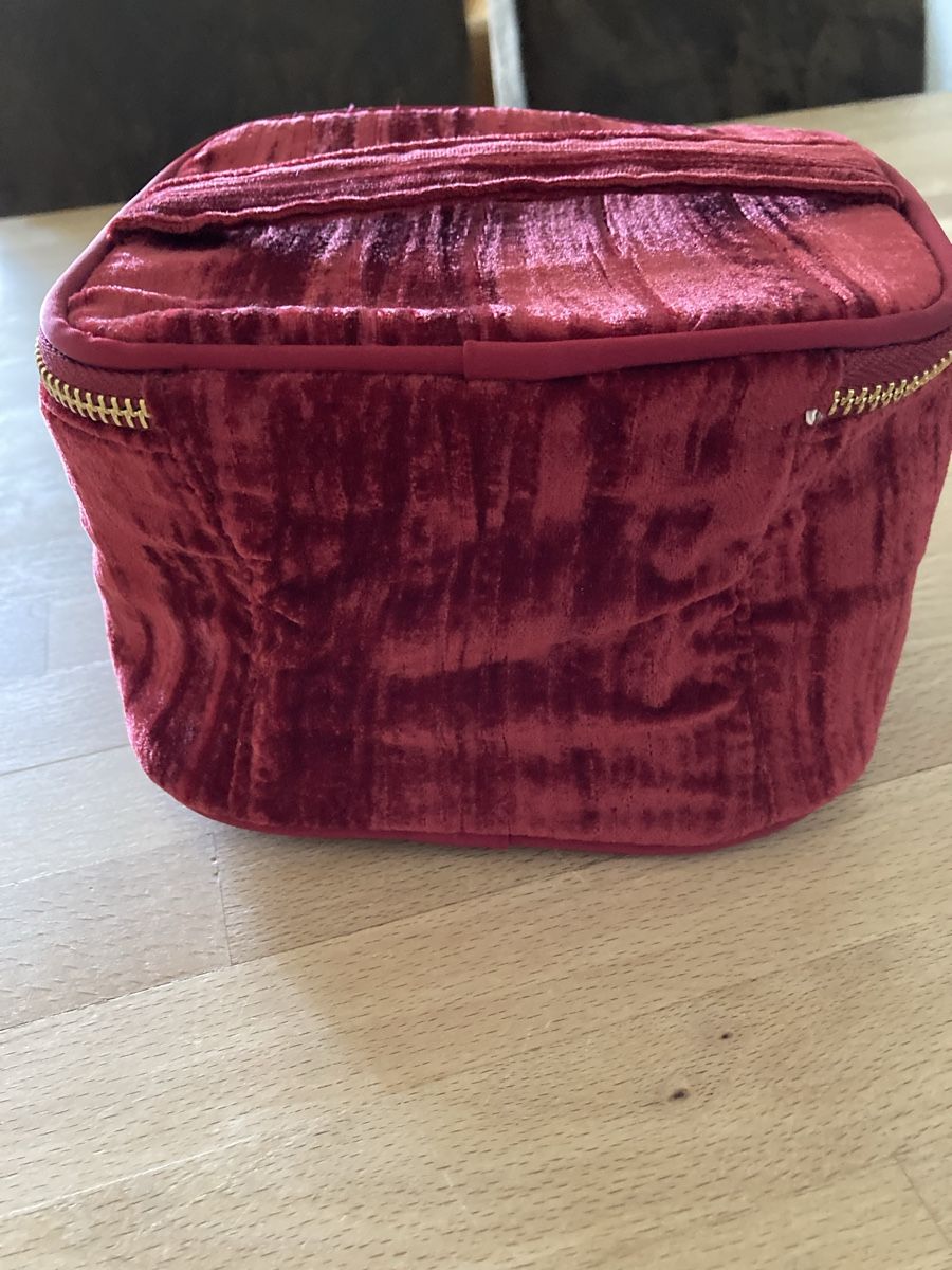 Sezane Kosmetikkoffer: Kosmetik Täschchen von Sezane – Gebraucht aus Schaffhausen von christamawe 2