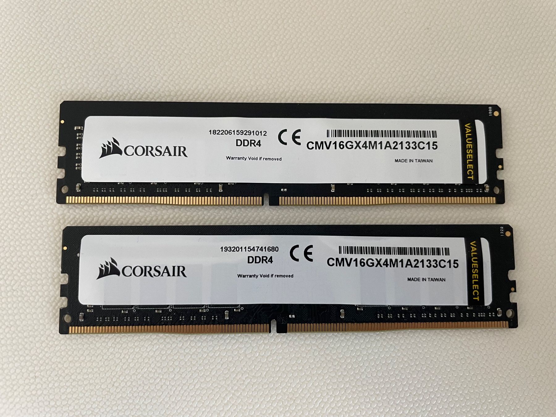 Corsair Memoria / RAM: Corsair valueselect DDR4 2:16 GB Ram – Usato da Dällikon venduto da buyandbehappy