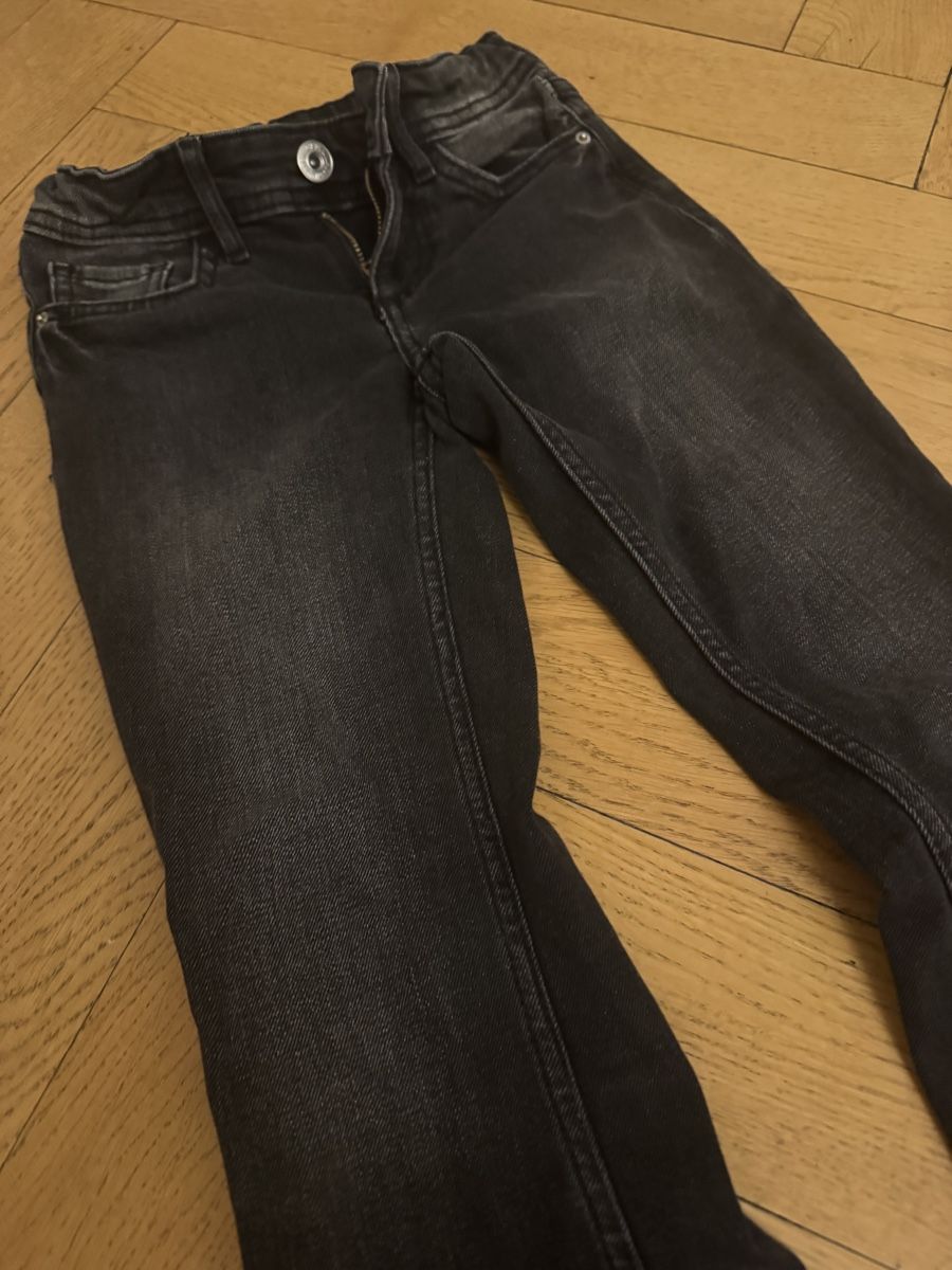 H&M Hosen: H&M Low Rise Flared Black Jeans – Gebraucht aus Genève von Stephanie.xx 1