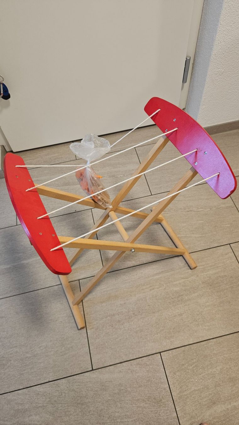 Jouets: Spiel Wäscheständer – D'occasion à Escholzmatt par _die_Kaempferin