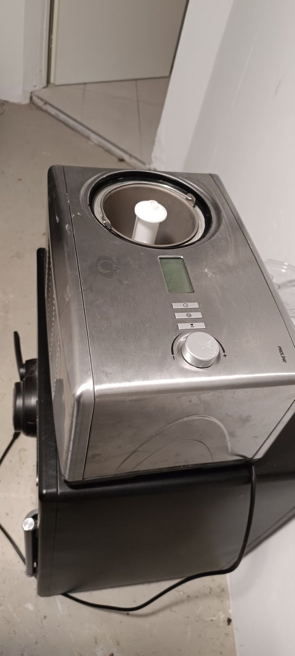 Elettrodomestici da cucina: Machine à glace en inox Proline – Usato da Trélex venduto da lef_57gj 2