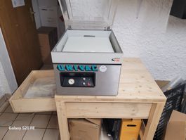 Machine à emballer sous vide Univac, bon état!