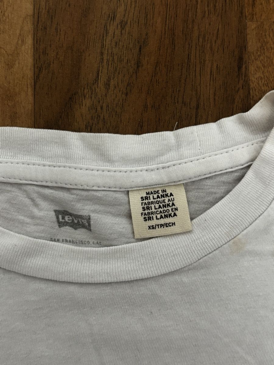 Levi's T-shirt: Levis T-Shirt Damen | XS – Usato da St. Gallen venduto da NPC_mit_Twint 2