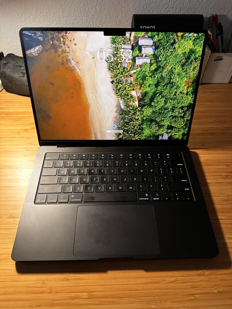 Apple Notebooks: MacBook Pro M5 + Magic Mouse  – Neu (gemäss Beschreibung) aus Zürich von mathias.zh