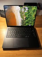 MacBook Pro M5 + Magic Mouse 