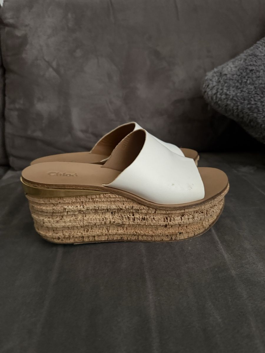 Chaussures femmes: Weisse Pantoletten, Grösse 38,  – D'occasion à Sarnen par Sla_ta 1