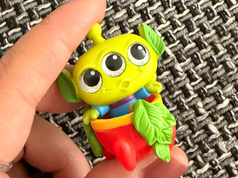 Disney Figuren: Disney Doorables In Full Bloom - Alien – Neu (gemäss Beschreibung) aus Zollikofen von S.Hontas