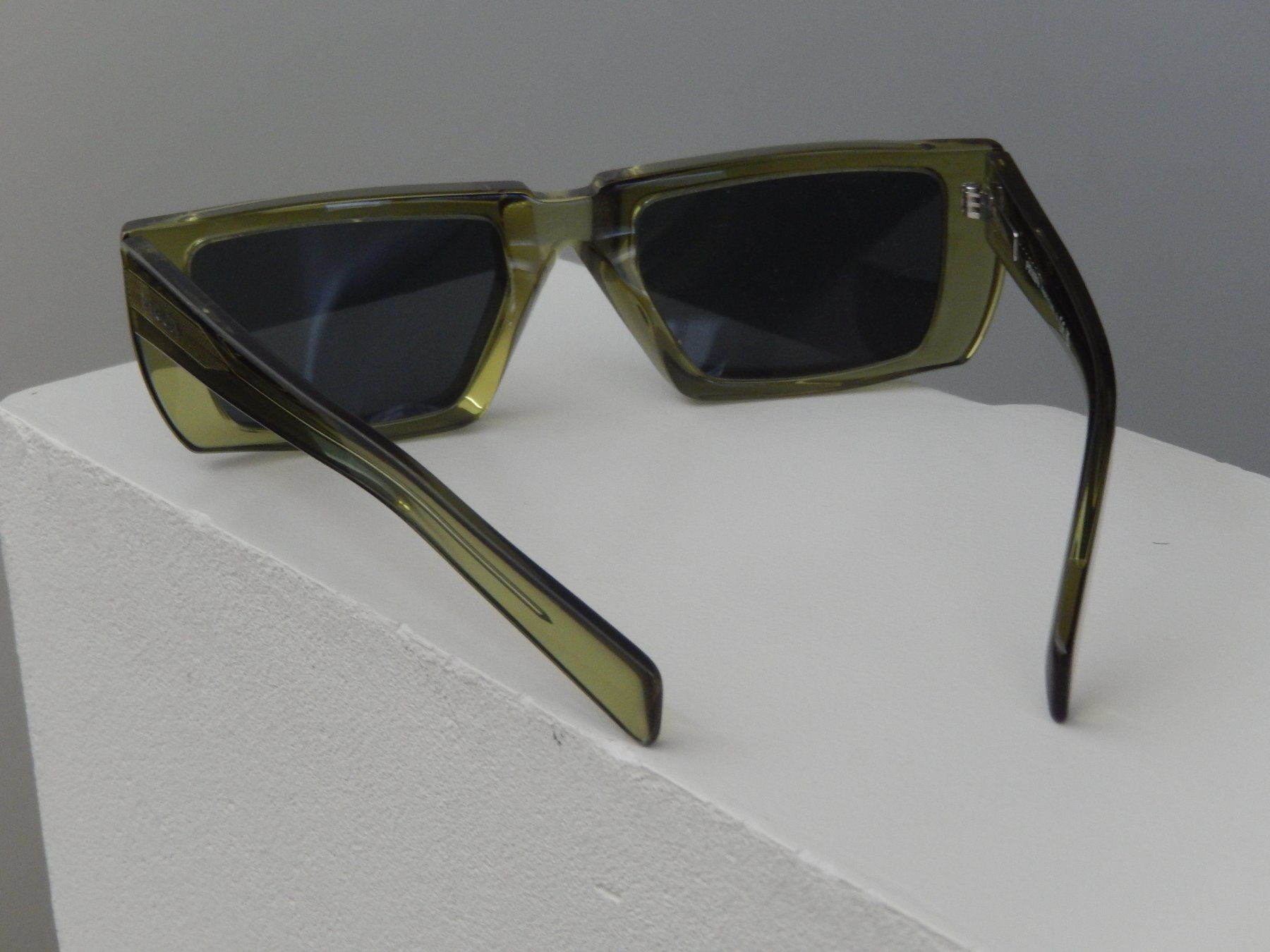 Prada Brillen & Gläser: Orig. PRADA Runway Sonnenbrille – Gebraucht aus Tuggen von vivira 7
