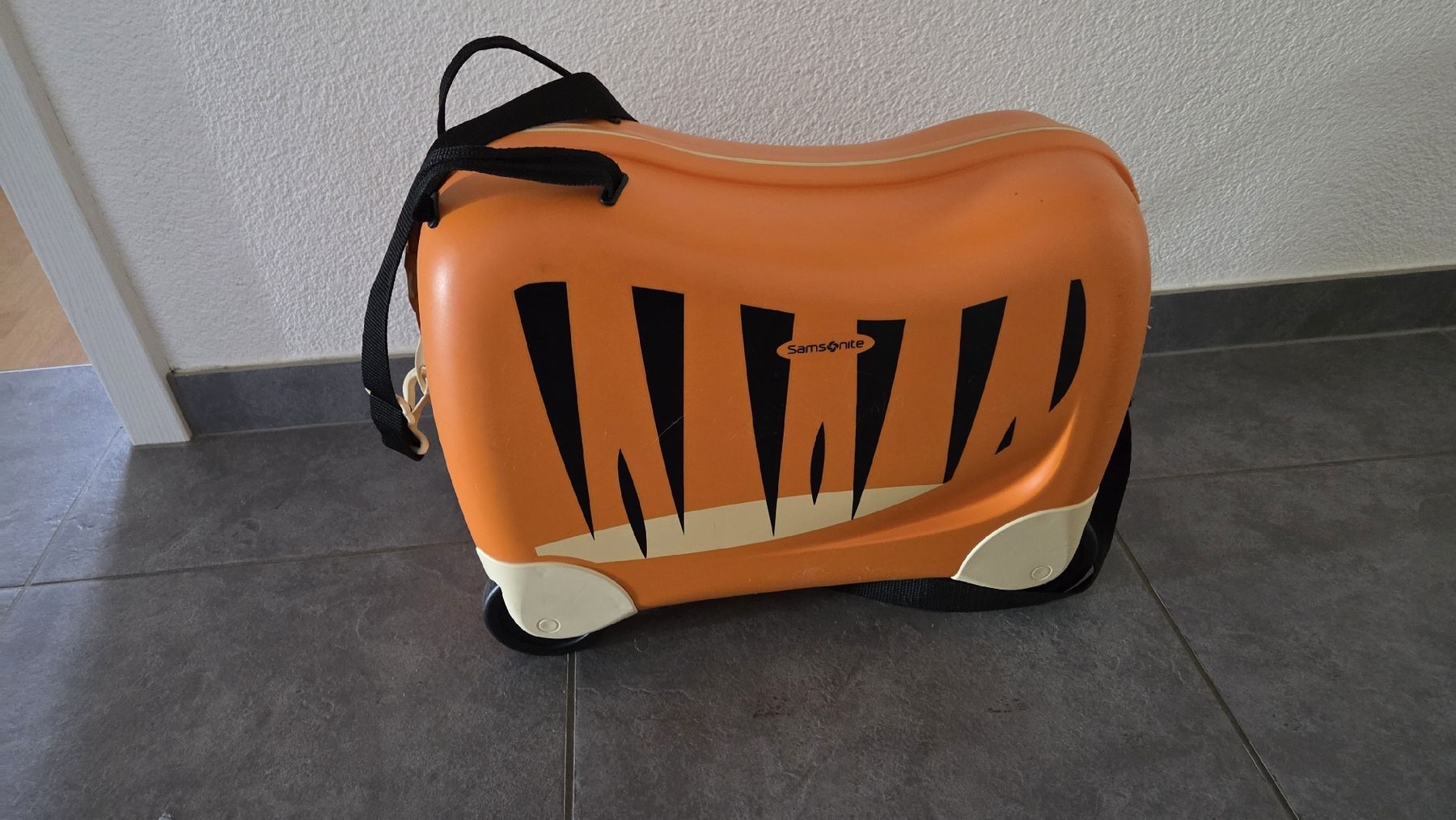 Samsonite Valigie: Koffer Kinder Samsonite Tiger – Usato da Safnern venduto da giselleb86 1
