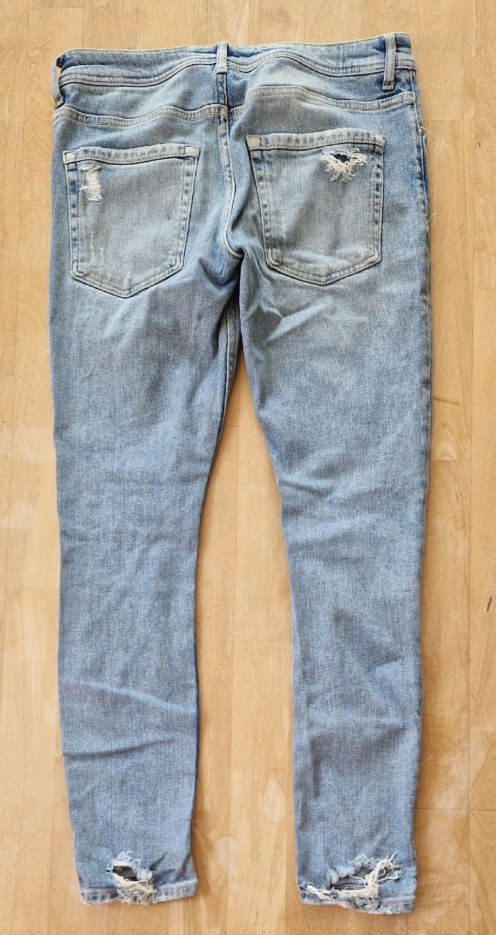 Bershka Jeans: Bershka Jens, Skinny – Usato da Muri b. Bern venduto da mlu_vgj7 3