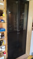 Schrank / Vitrine