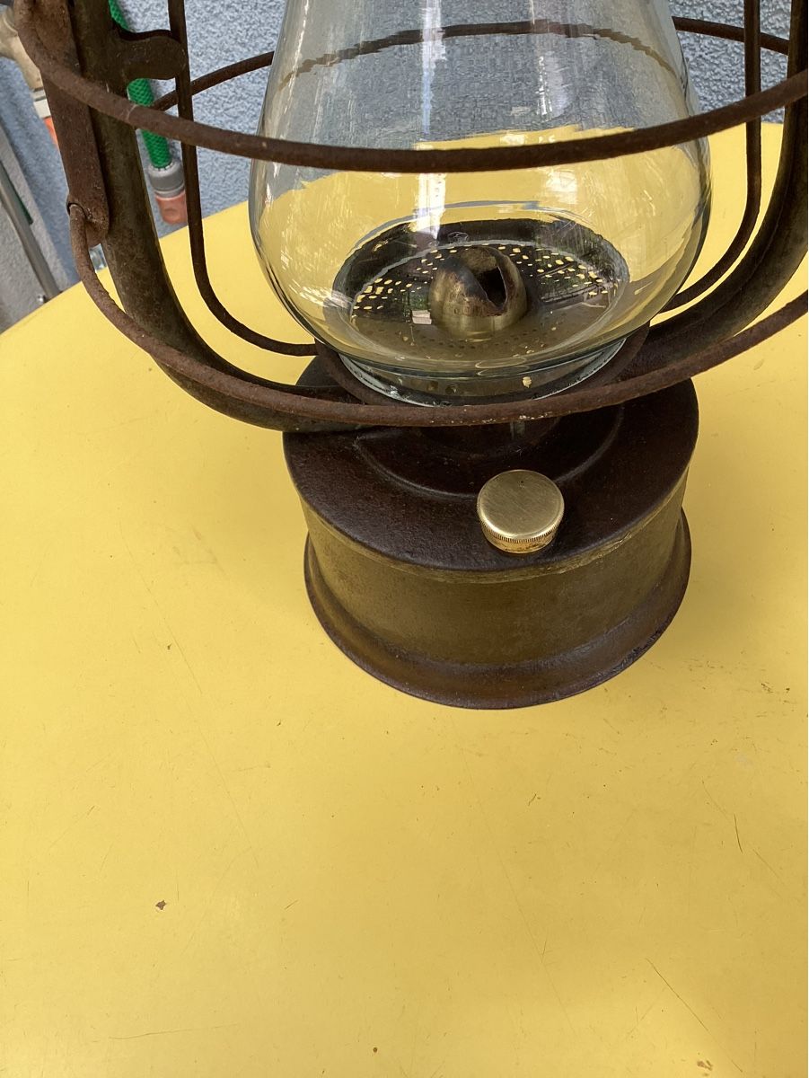 Lampade & Luci: Alte Petroleumlampe, Sturmlampe  – Usato da Lenzburg venduto da dbr_hf8w 1