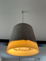 Lampe plafond design en béton industriel