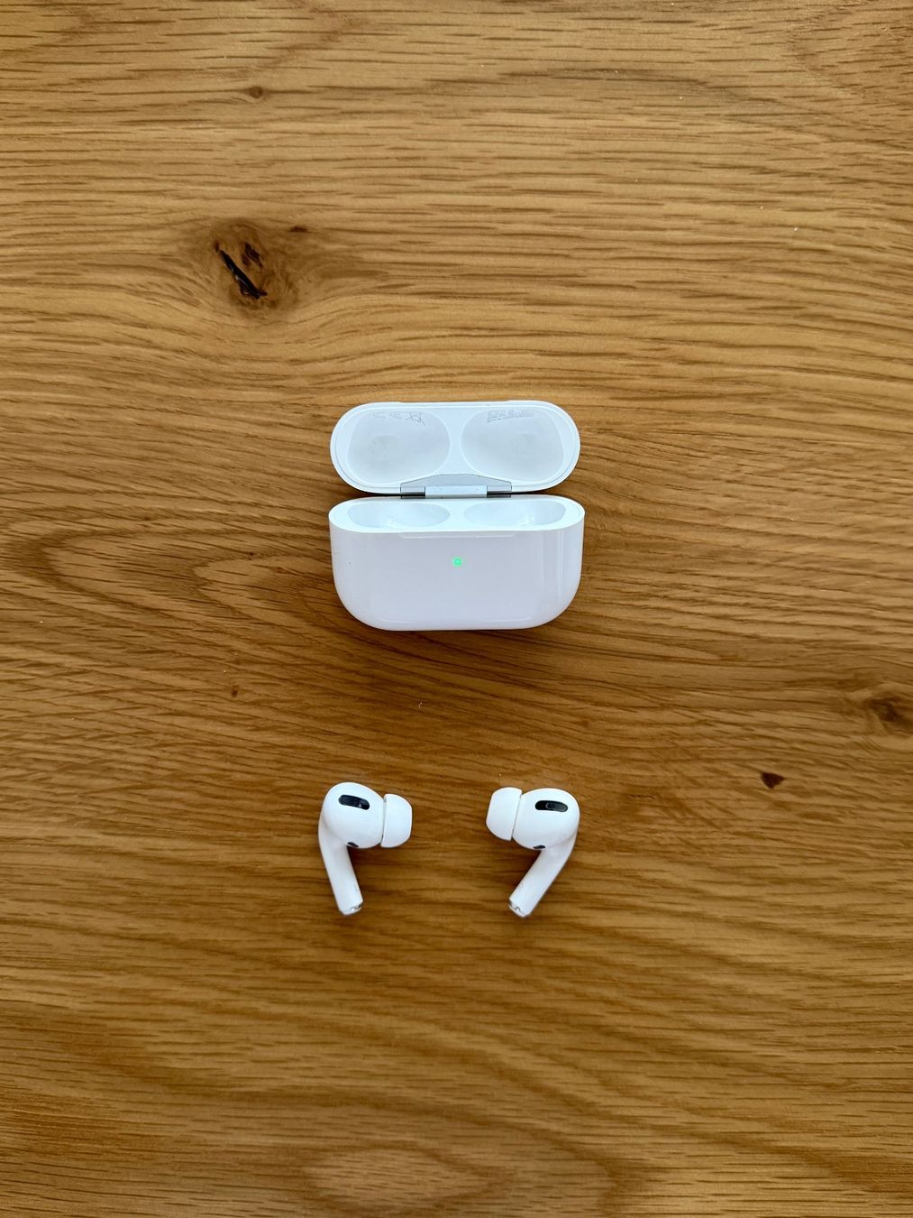 Apple Cuffie: Airpods Pro 1st Gen / Wireless Charging – Usato da Buchberg venduto da mrgibbs 2