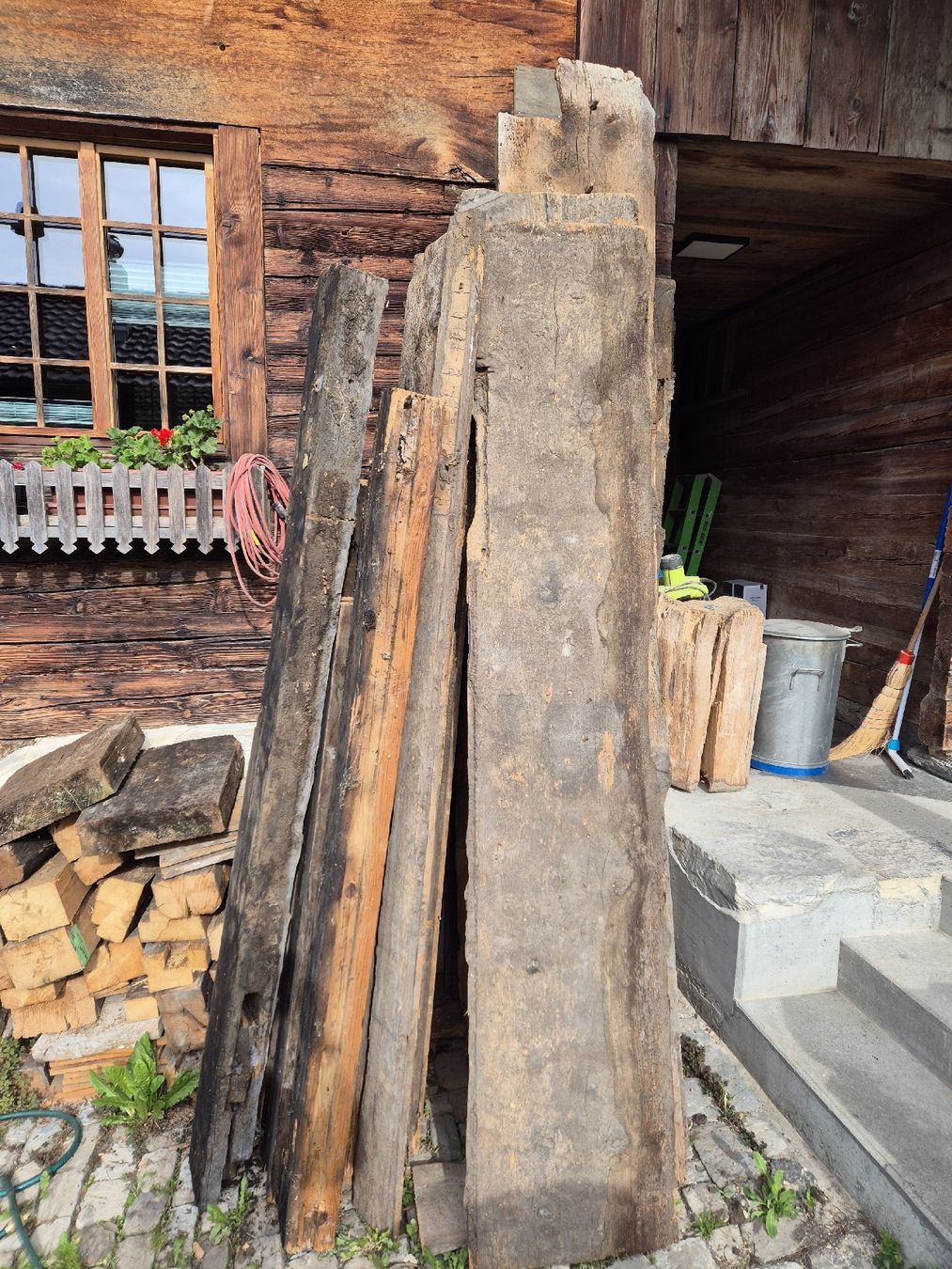 Articles en bois: Posten Altholz  – D'occasion à Hofstetten BE par hillhood 2