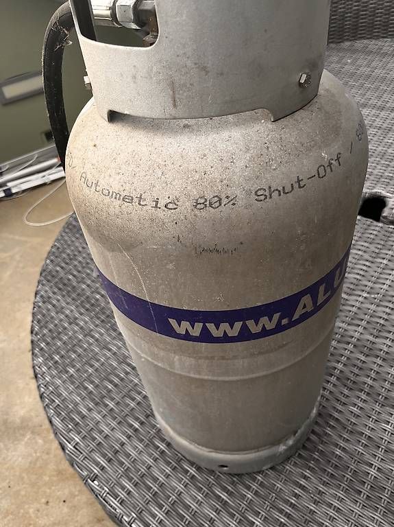 Appareils à gaz et accessoires: Alugasflasche/Gastank – D'occasion à Mörschwil par fhc
