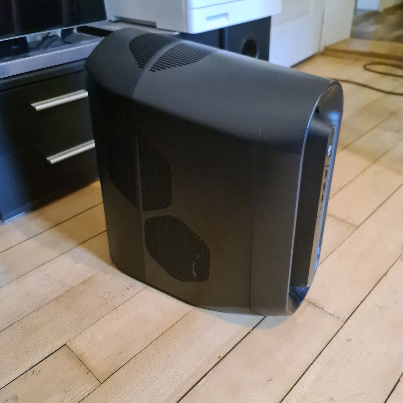 Alienware PCs: Alienware Aurora 9, i9 3.60Ghz – Gebraucht aus zürich von  1