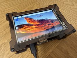 Raspberry Pi 4 4GB + Touch Screen + 32GB SD card