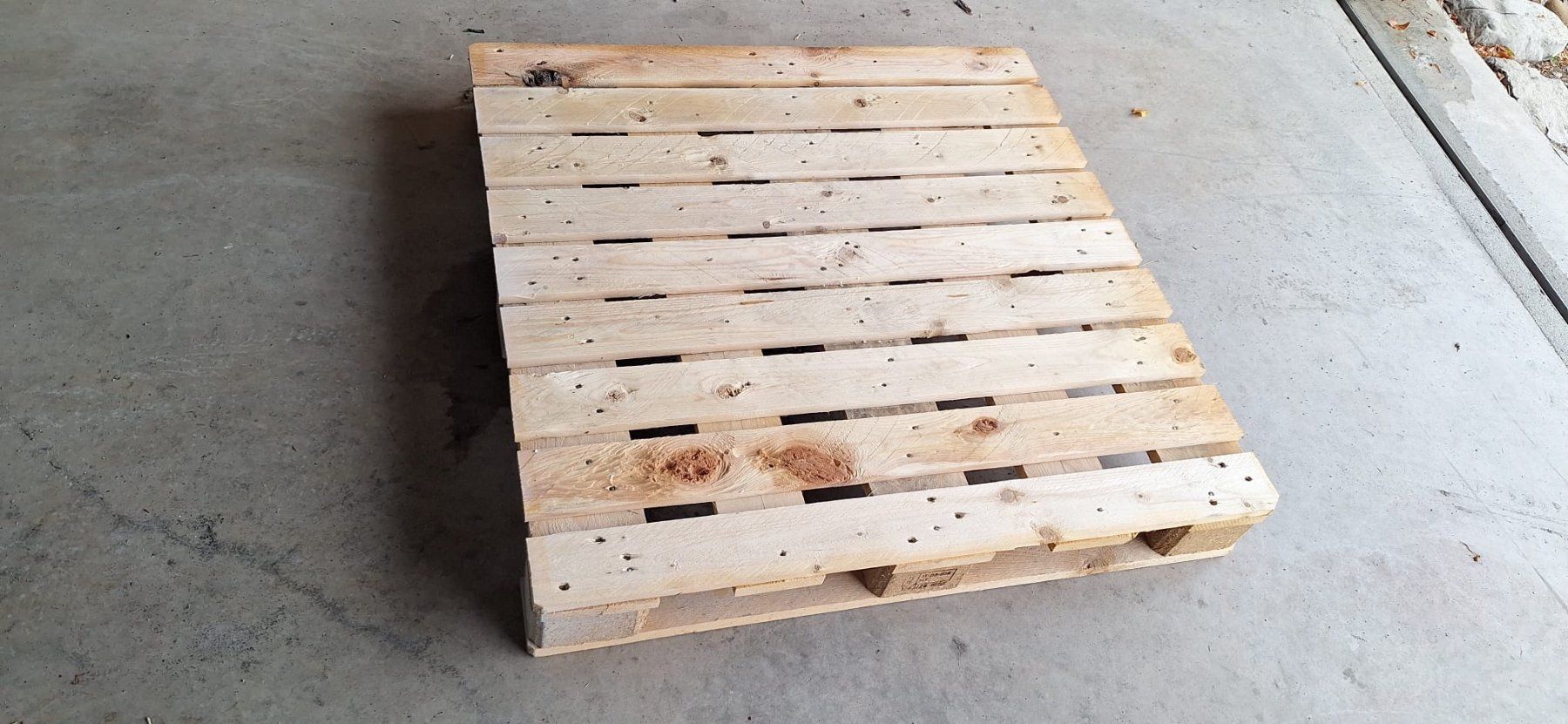 Pallets: Holzpalette – Usato da Obstalden venduto da Andrew76 2