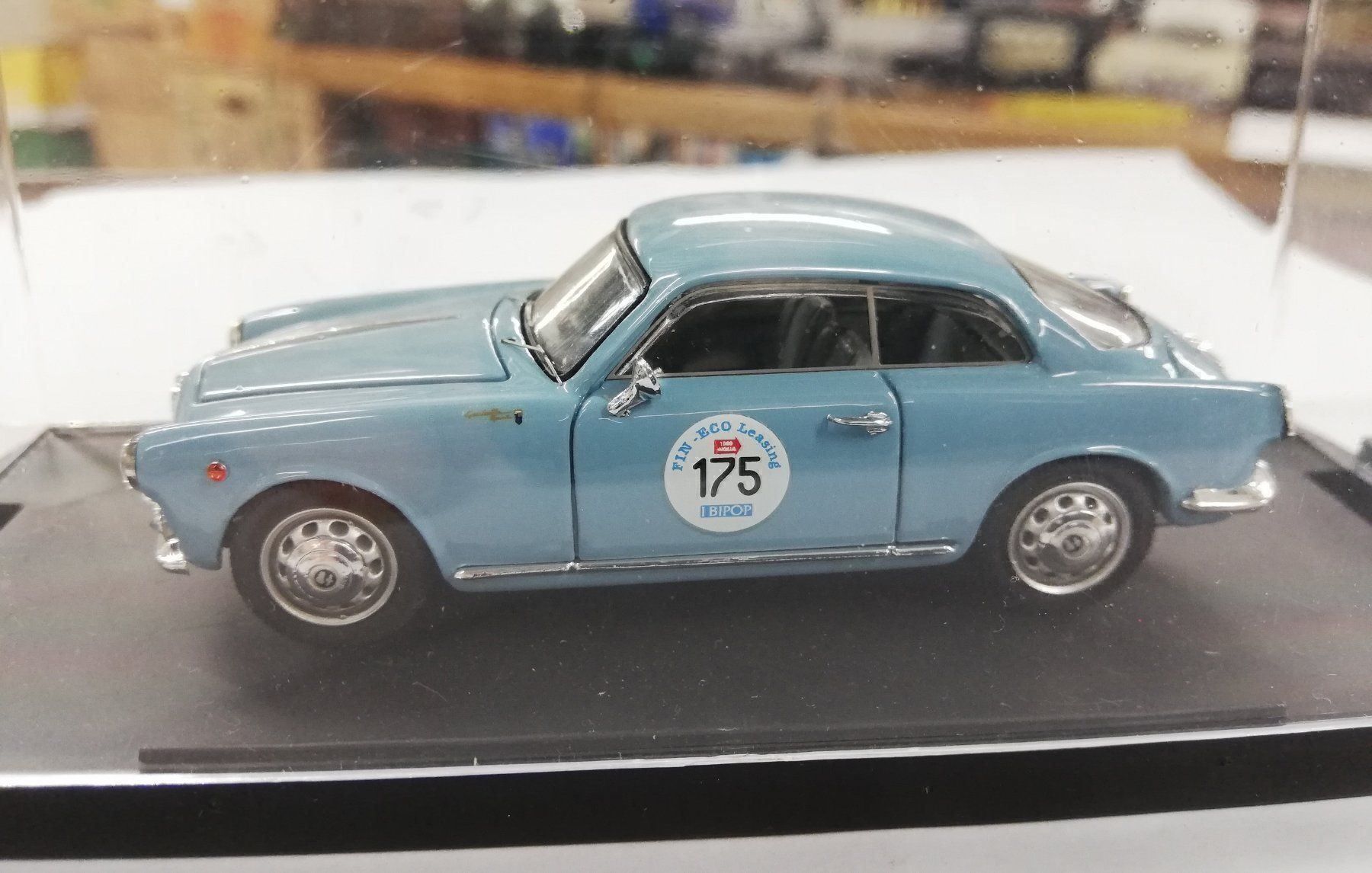 Alfa Romeo Modellini d'auto: Alfa Romeo Giulietta Sprint / Bang 1:43 – Usato da St. Gallen venduto da zorro_dc 3