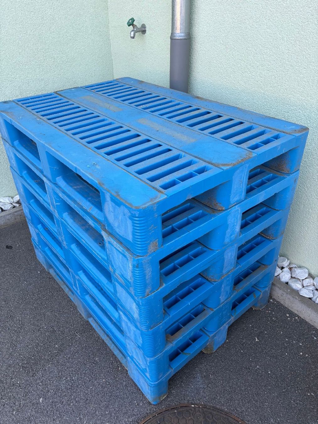 Paletten: palette en plastique – Gebraucht aus chatonnaye von lebizu 1