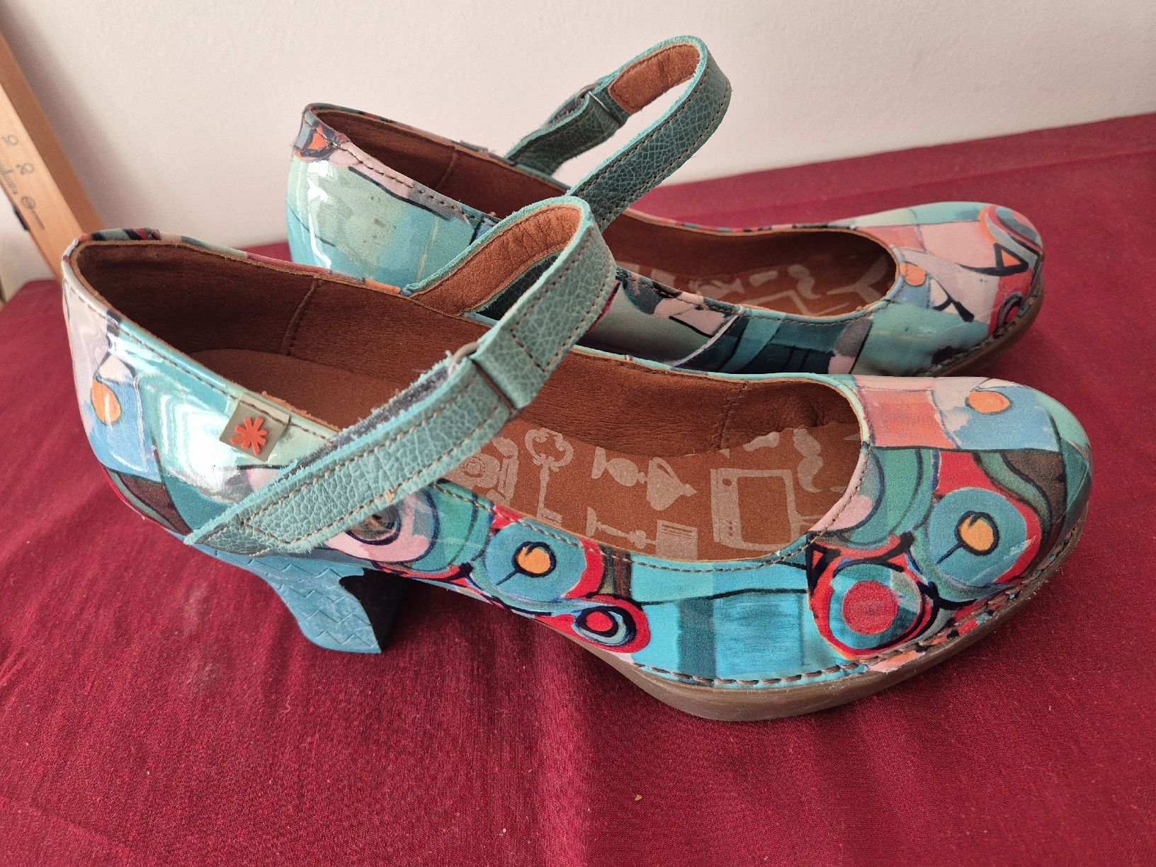 Art Scarpe da donna: Art Pumps, High Heels Gr. 39 – Usato da Oberdiessbach venduto da Finland1977 6