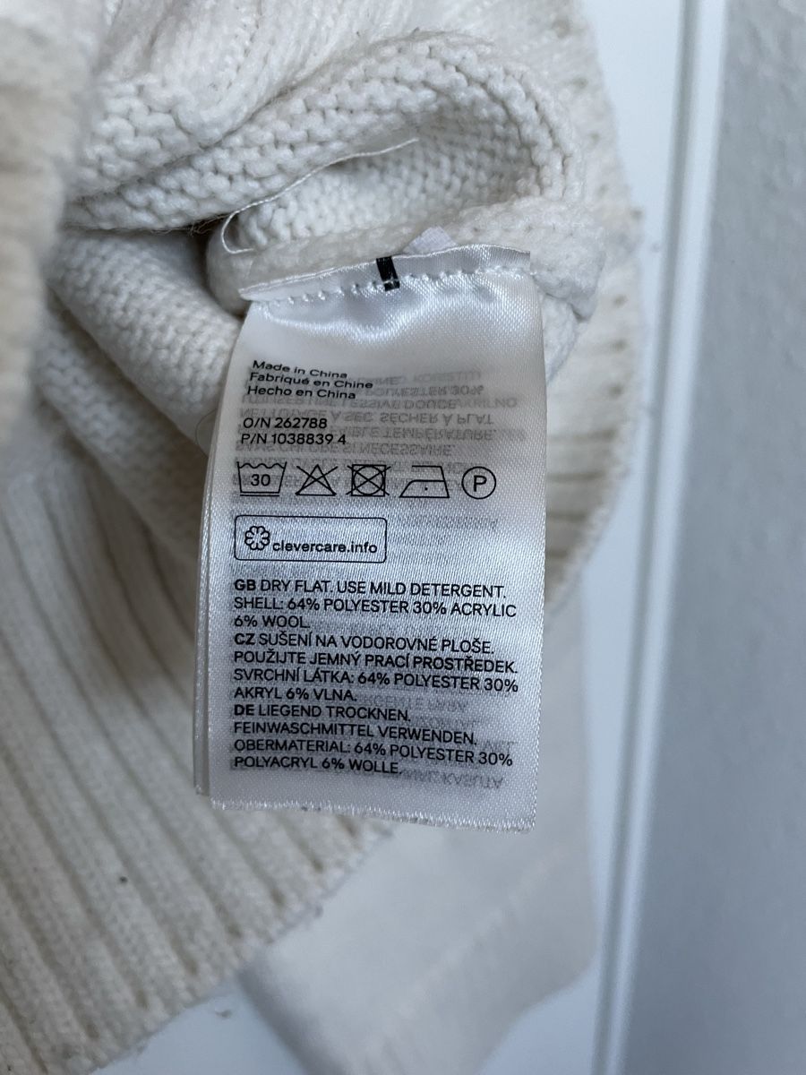 H&M Maglioni & Felpe: H&M Pullover – Usato da Basel venduto da Robyn20 6