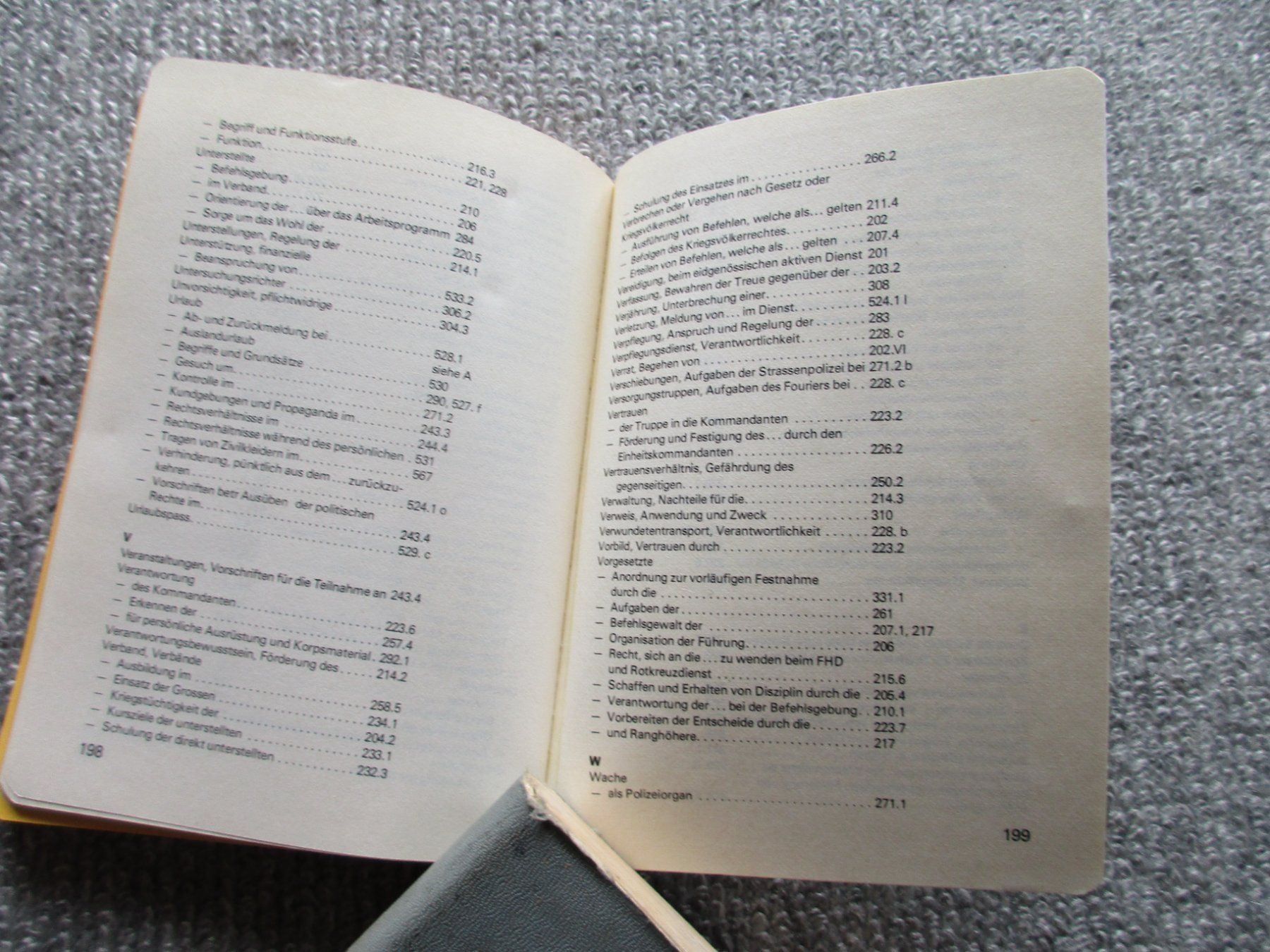 Libri: Dienstreglement der Schweizer Armee "DR VA 80" 200 Seiten – Usato da Schafisheim venduto da reno007 8