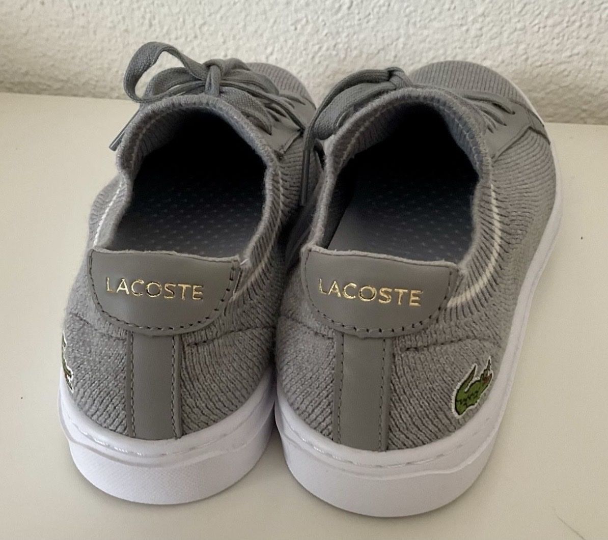 Lacoste Scarpe da donna: Graue Sneaker von Lacoste Gr. 38  – Nuovo (secondo la descrizione) da Hünenberg See venduto da Saide27 3