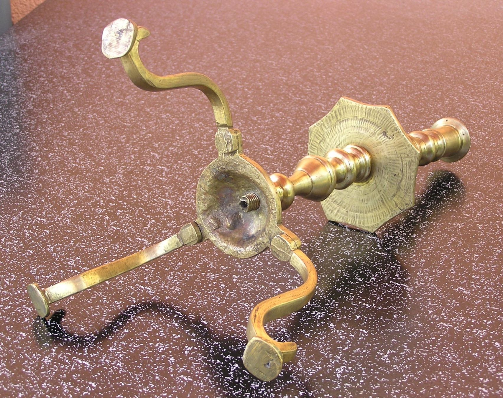 Portacandele: ALTER KERZENSTÄNDER KERZENHALTER MESSING – Usato da Grenchen venduto da Antique-hunter 2