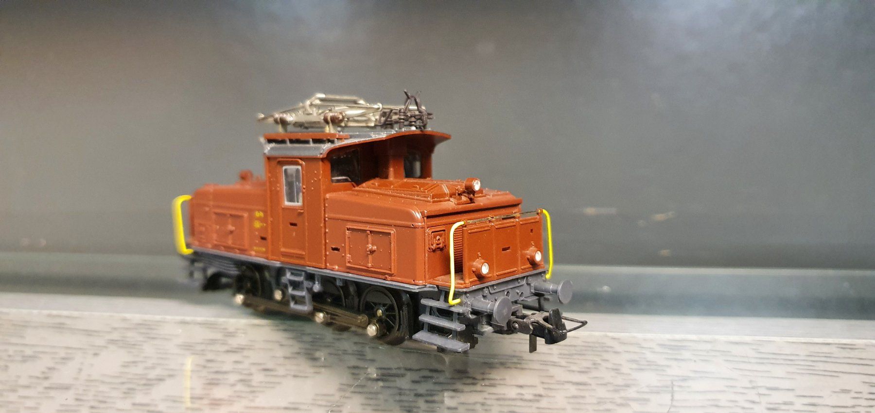 Roco Modellini di ferrovie: ROCO:AC: SBB Ee 3/3 BRAUN OVP – Usato da Biglen venduto da taunus82 2