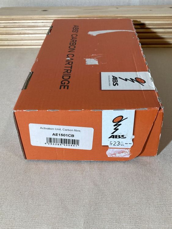 ABS Activation Unit. Carbon fibre, Test Auslösung machen. Kaufen auf