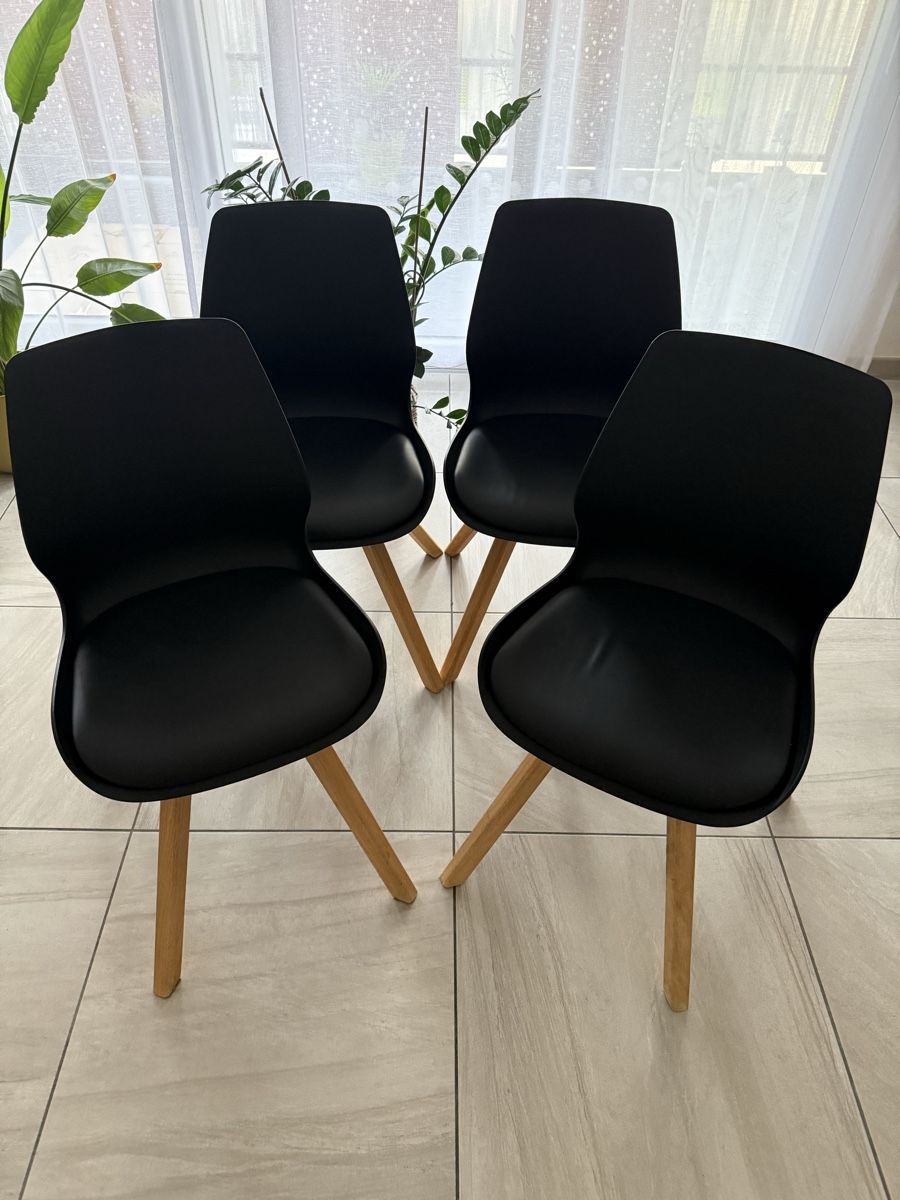 Jysk Tischset: Chaises salle à manger – Gebraucht aus Collombey von carlosgomes85 1