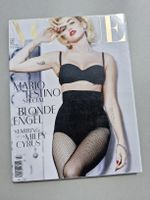 VOGUE Maerz 2014 Mario Testino Special Miley Cyrus