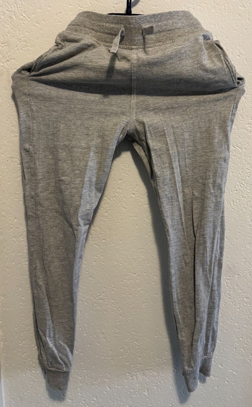 Hosen: 3 Hosen in Grösse 140 – Gebraucht aus Zürich von IlkaK 4