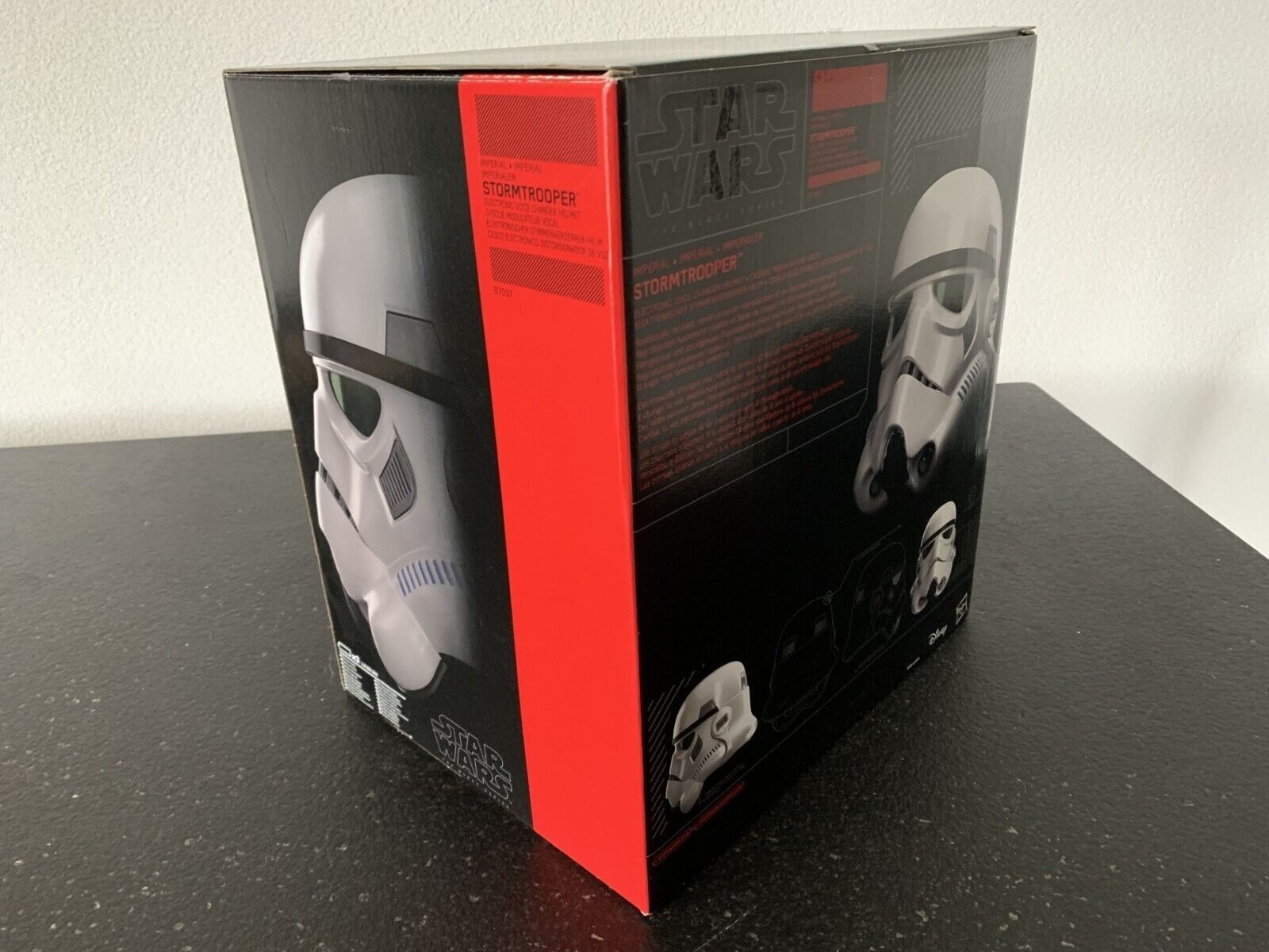 Hasbro Giocattoli: Star Wars Black Series 2016 Stormtrooper Electronic Helmet – Nuovo (secondo la descrizione) da Gimel venduto da marchaux2006 1