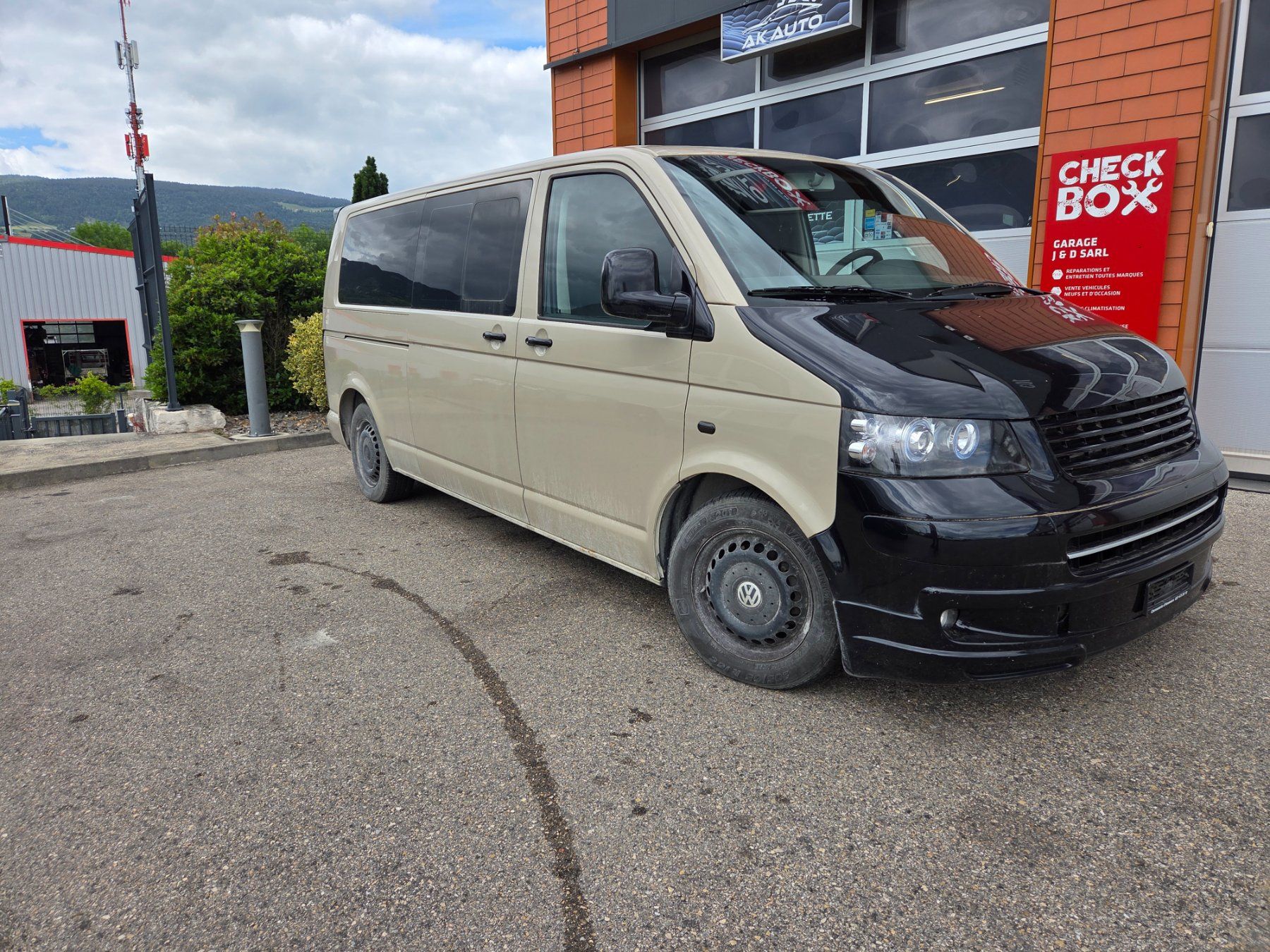 VW Veicoli commerciali: VW T5 4Motion 2.5TDI – Usato da Cortaillod venduto da inf_5z5v