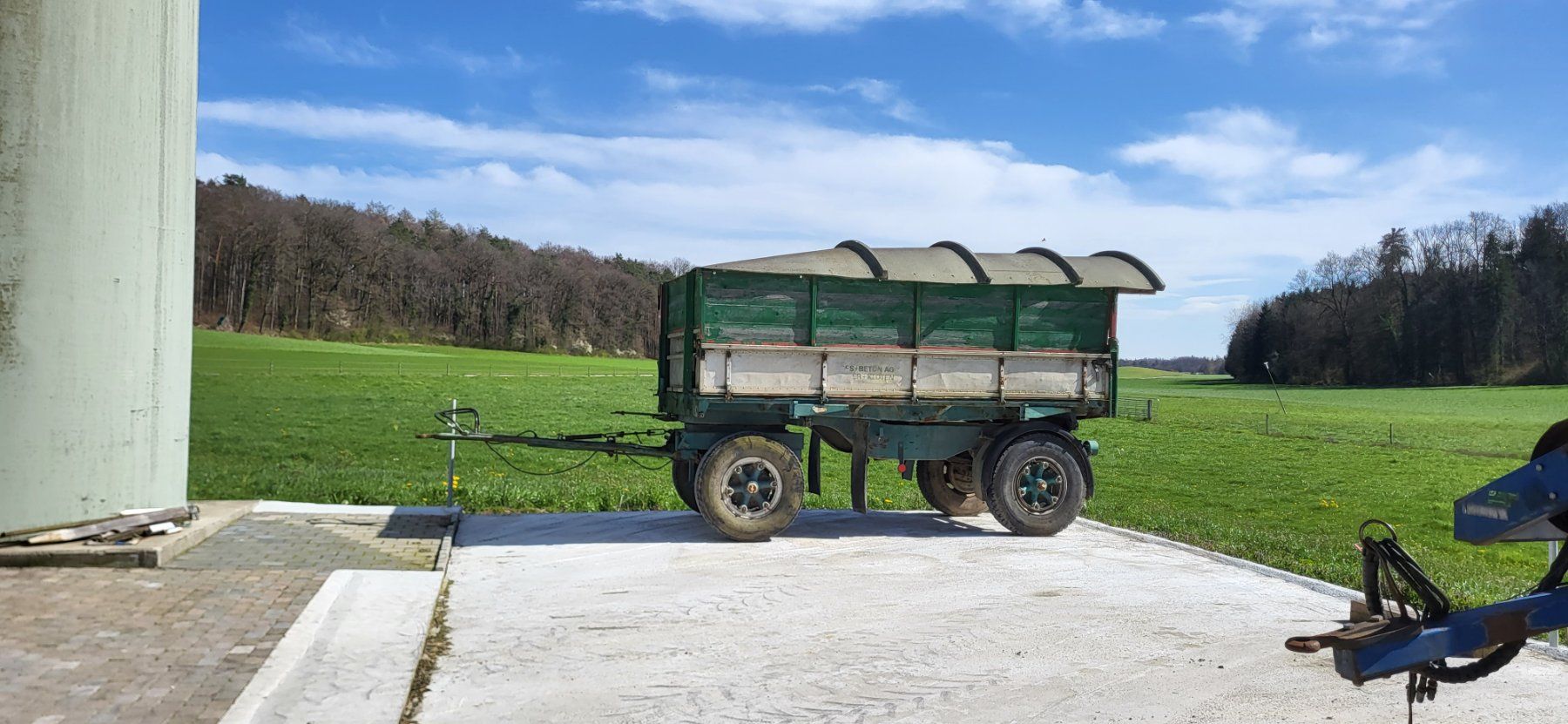 Kipper: Dreisetenkipper – Gebraucht aus Berg-Dägerlen von Silo_Baron