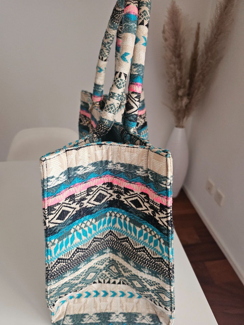 Borse da donna: Anokhi Book Tote Bag – Usato da Gachnang venduto da Mare1165 1