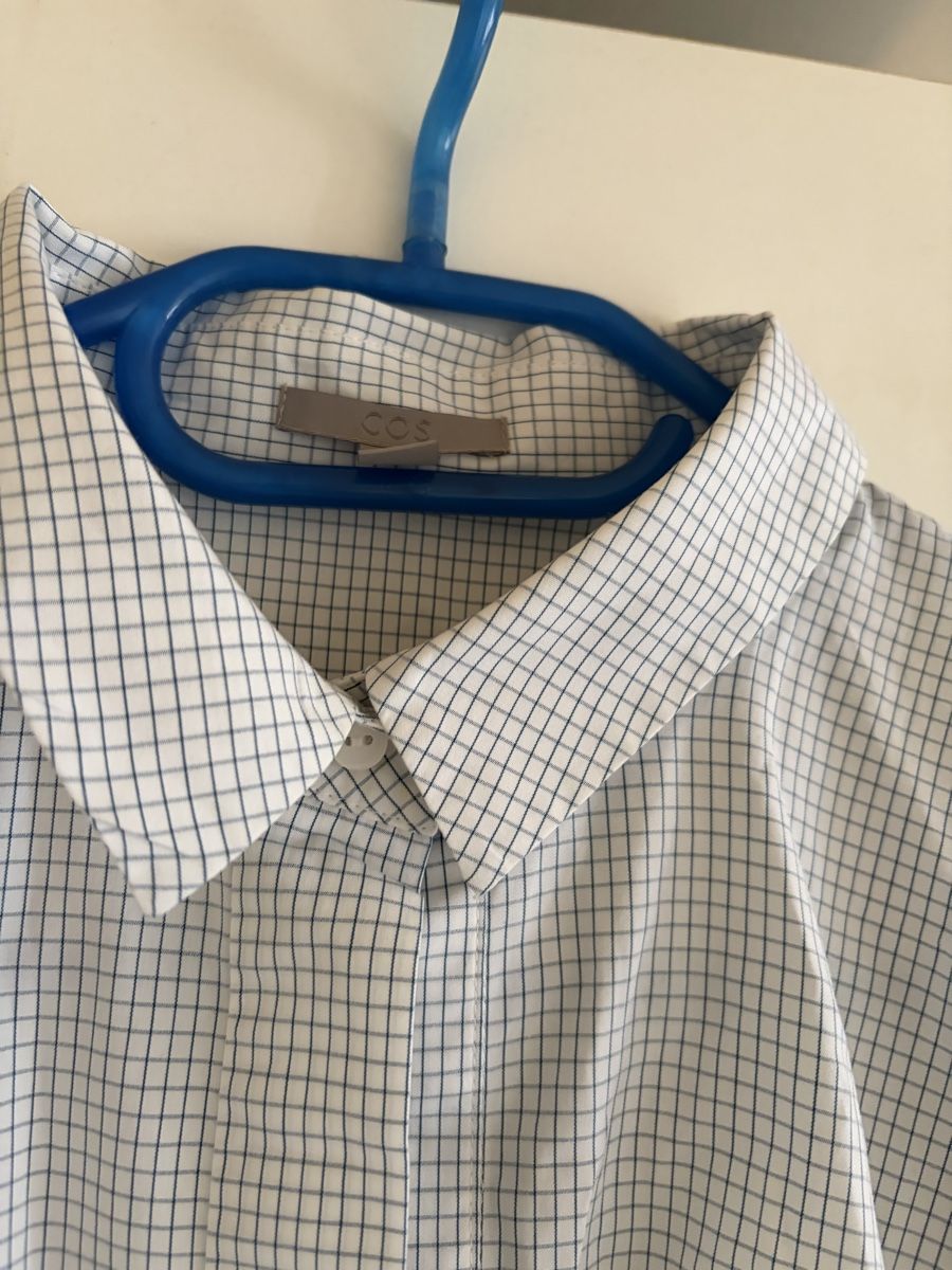 Cos Camicette: Cos Oversize Bluse – Usato da Basel venduto da Brunner.T 1