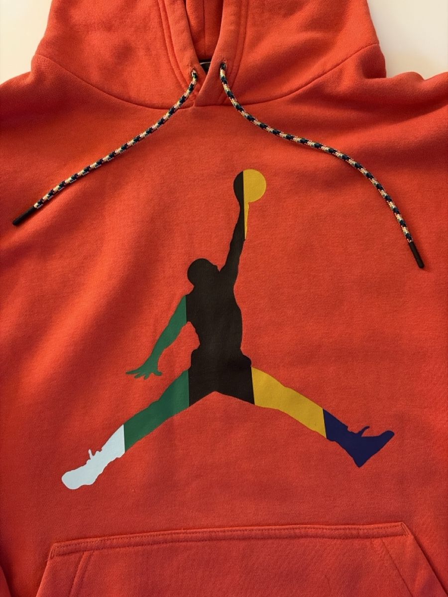 Jordan Pullover & Sweatshirts: Jordan Kapuzenpullover hellrot, Grösse S – Gebraucht aus Aarau von tschitta03 1