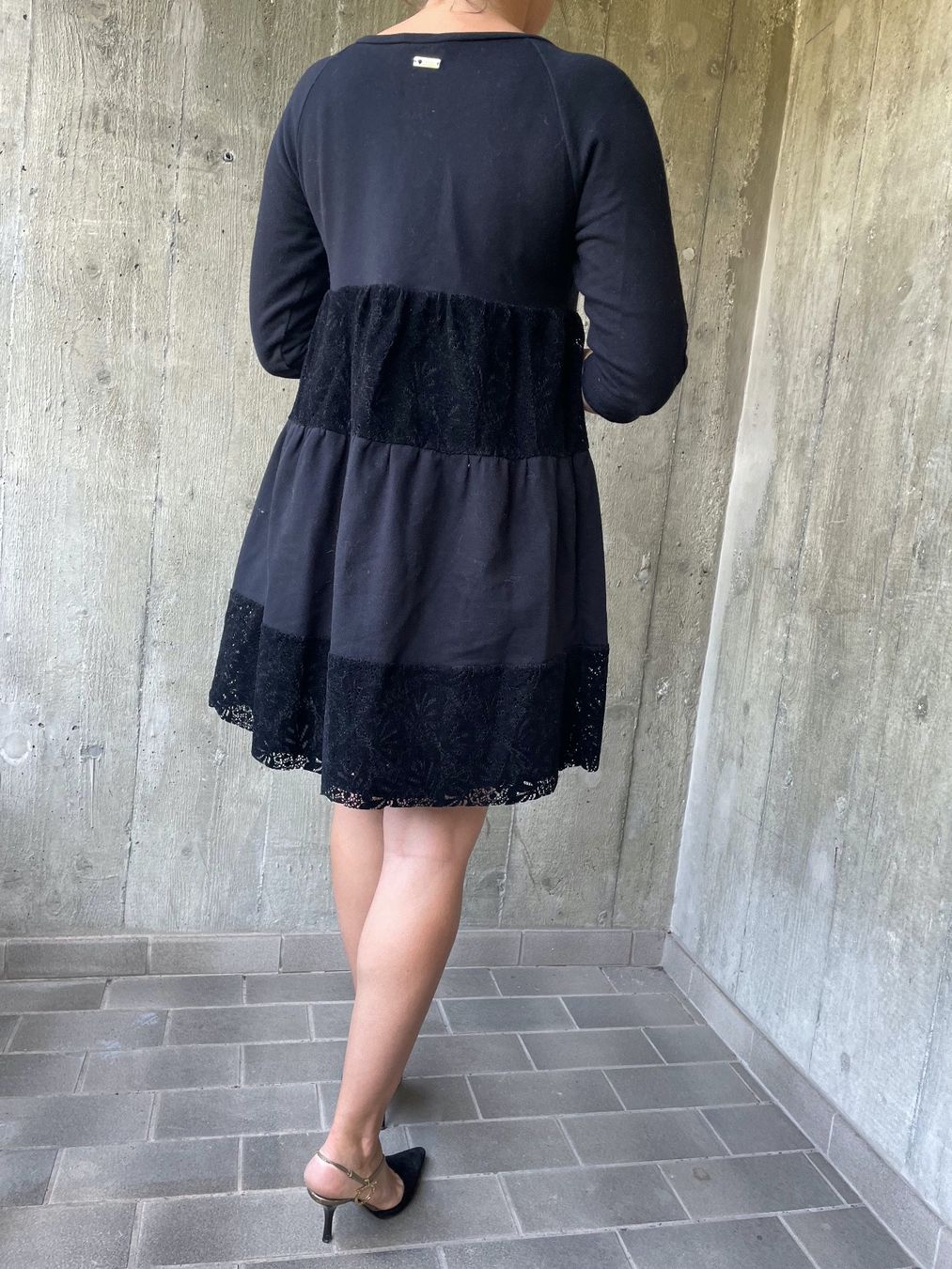 Vestiti: Petite robe noir Twinset – Usato da Martigny venduto da Lea_lucci 1