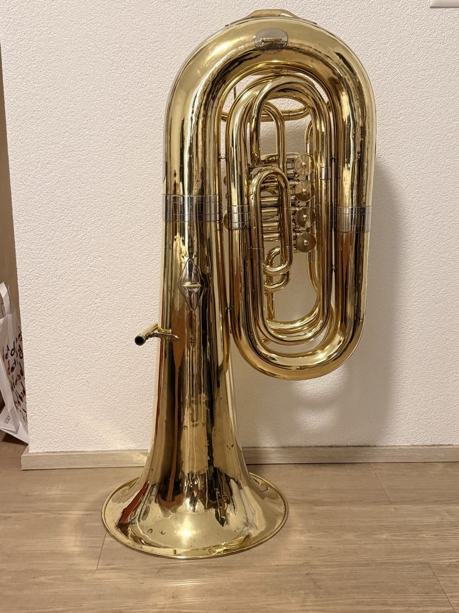 Strumenti musicali: Tuba in B AMATI mit neuem Koffer  – Usato da Grenchen venduto da Vegas45 2